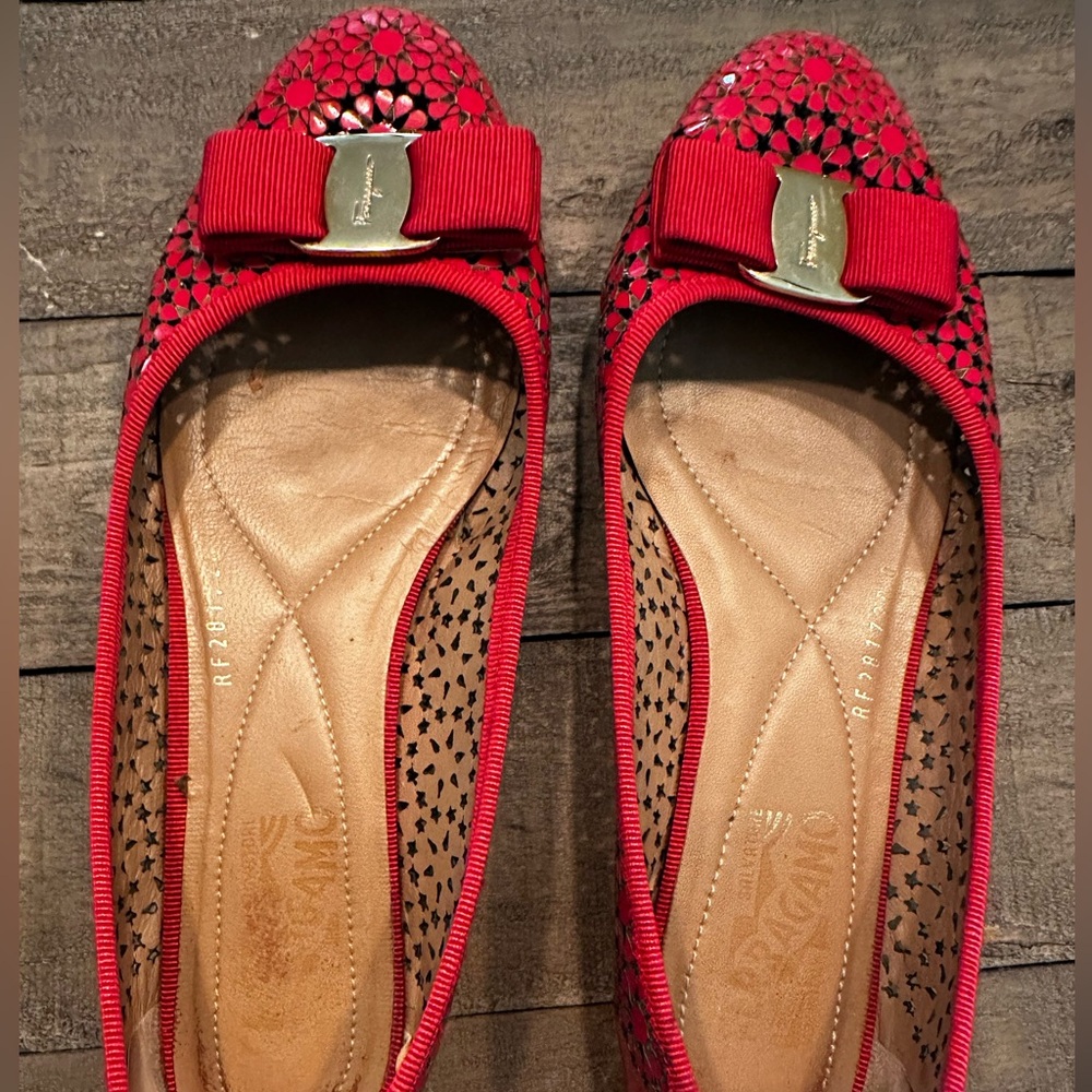 Ferragamo red flats
